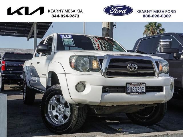 2009 Toyota Tacoma PreRunner V6 — photo 1 of 12