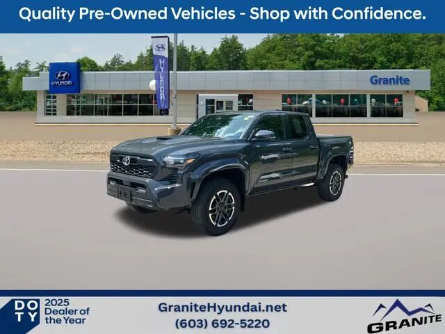 2024 Toyota Tacoma TRD Sport — photo 1 of 13
