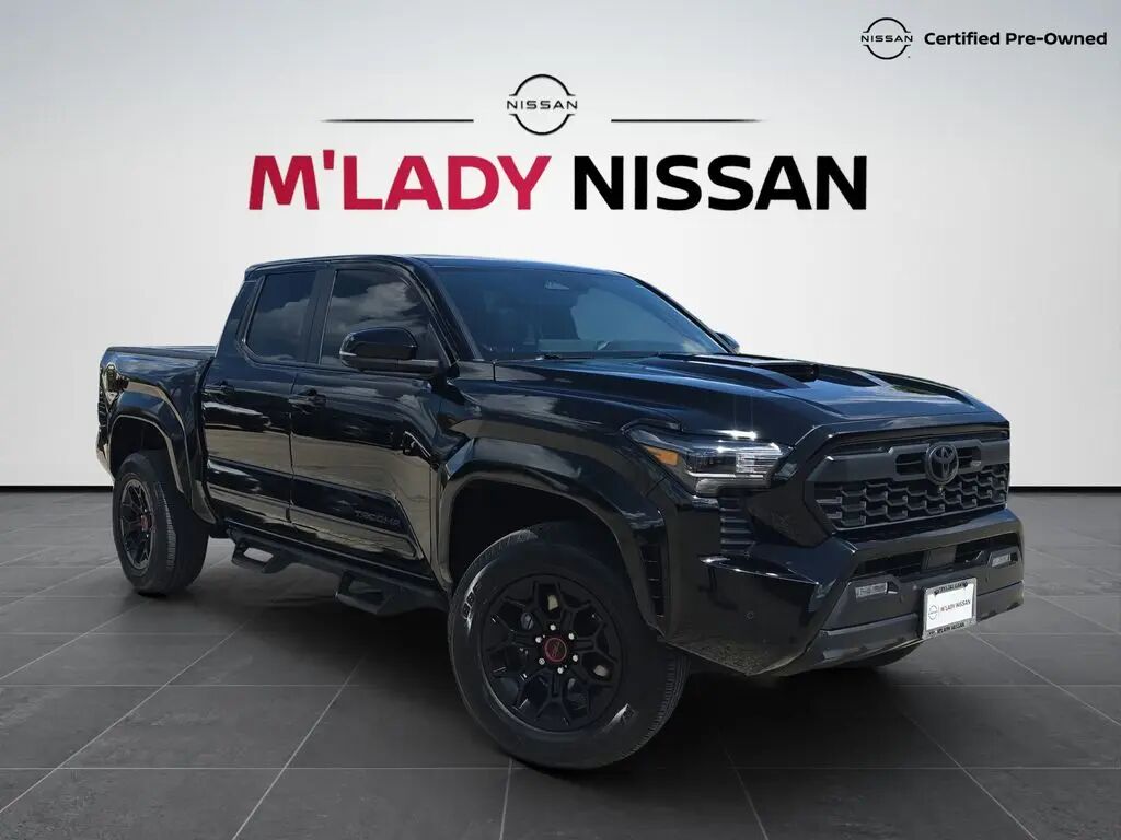 2024 Toyota Tacoma TRD Sport — photo 1 of 13