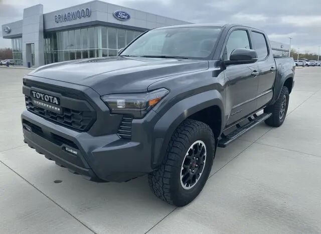 2024 Toyota Tacoma TRD Off-Road