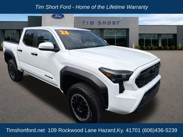 2026 Toyota Tacoma TRD Sport — photo 1 of 13