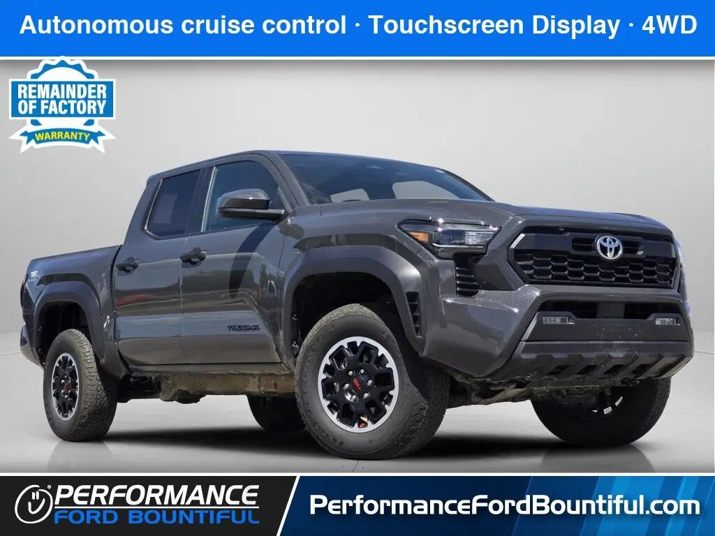 2025 Toyota Tacoma SR5 — photo 1 of 12