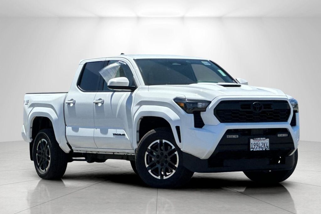 2025 Toyota Tacoma TRD Sport — photo 1 of 1