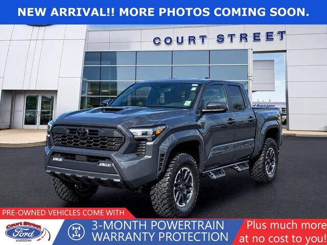2025 Toyota Tacoma TRD Sport
