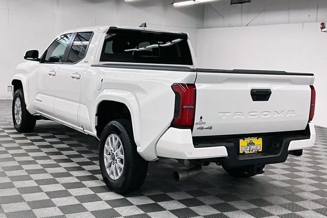 2025 Toyota Tacoma 4WD SR5