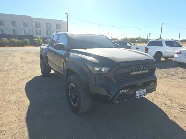 2024 Toyota Tacoma TRD Off-Road — photo 1 of 5
