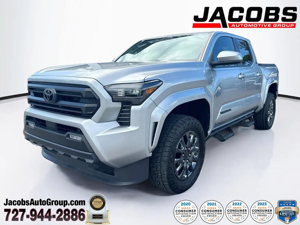 2025 Toyota Tacoma SR5 — photo 1 of 13
