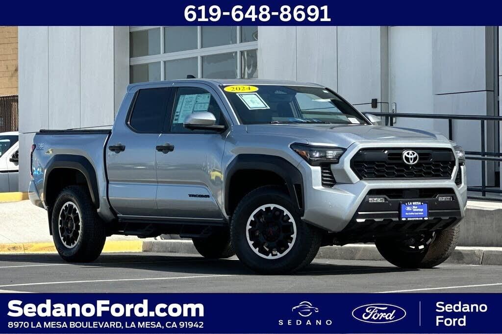 2024 Toyota Tacoma SR5 — photo 1 of 1
