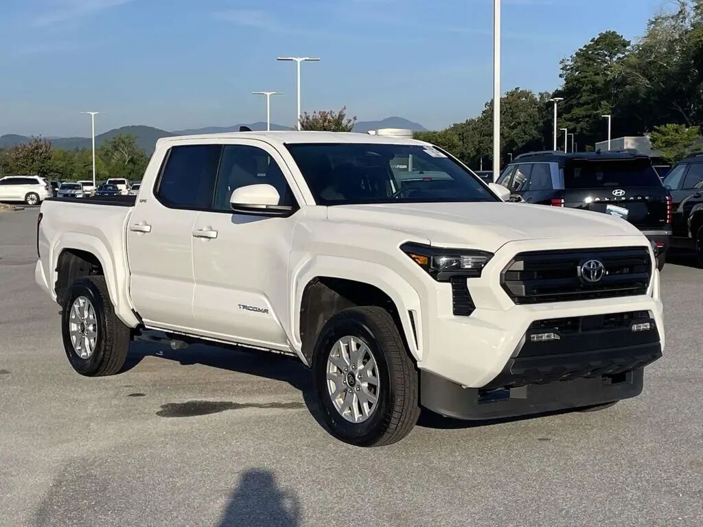 2026 Toyota Tacoma SR5 — photo 1 of 13