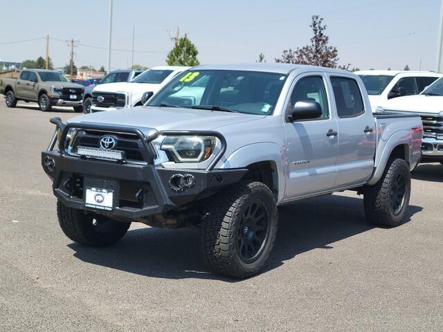 2013 Toyota Tacoma V6 — photo 1 of 13