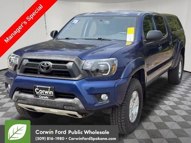 2015 Toyota Tacoma V6 — photo 1 of 13