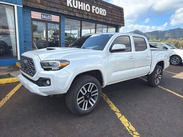 2022 Toyota Tacoma TRD Sport — photo 1 of 13