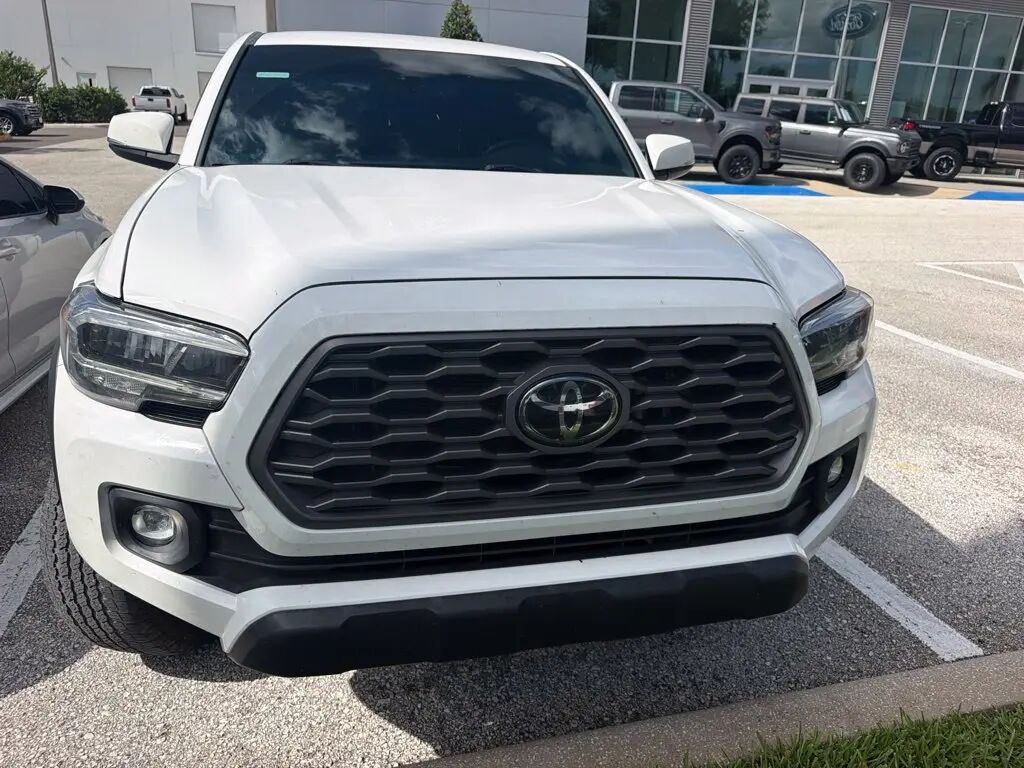 2022 Toyota Tacoma TRD Pro — photo 1 of 9