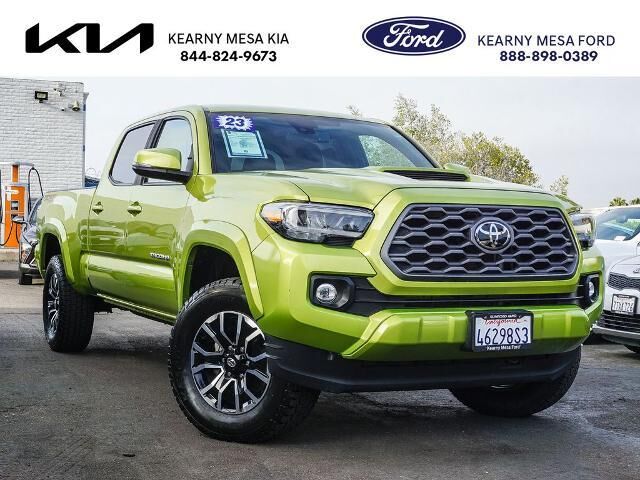 2023 Toyota Tacoma TRD Sport — photo 1 of 12
