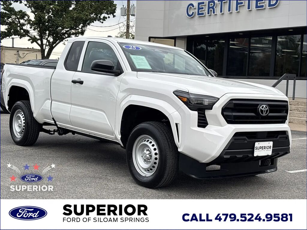 2025 Toyota Tacoma SR — photo 1 of 13