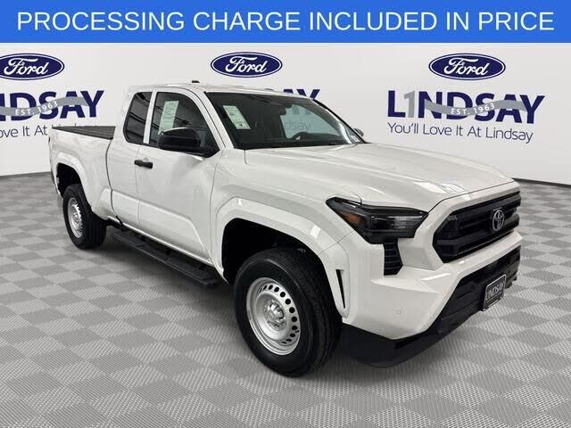 2025 Toyota Tacoma SR — photo 1 of 1