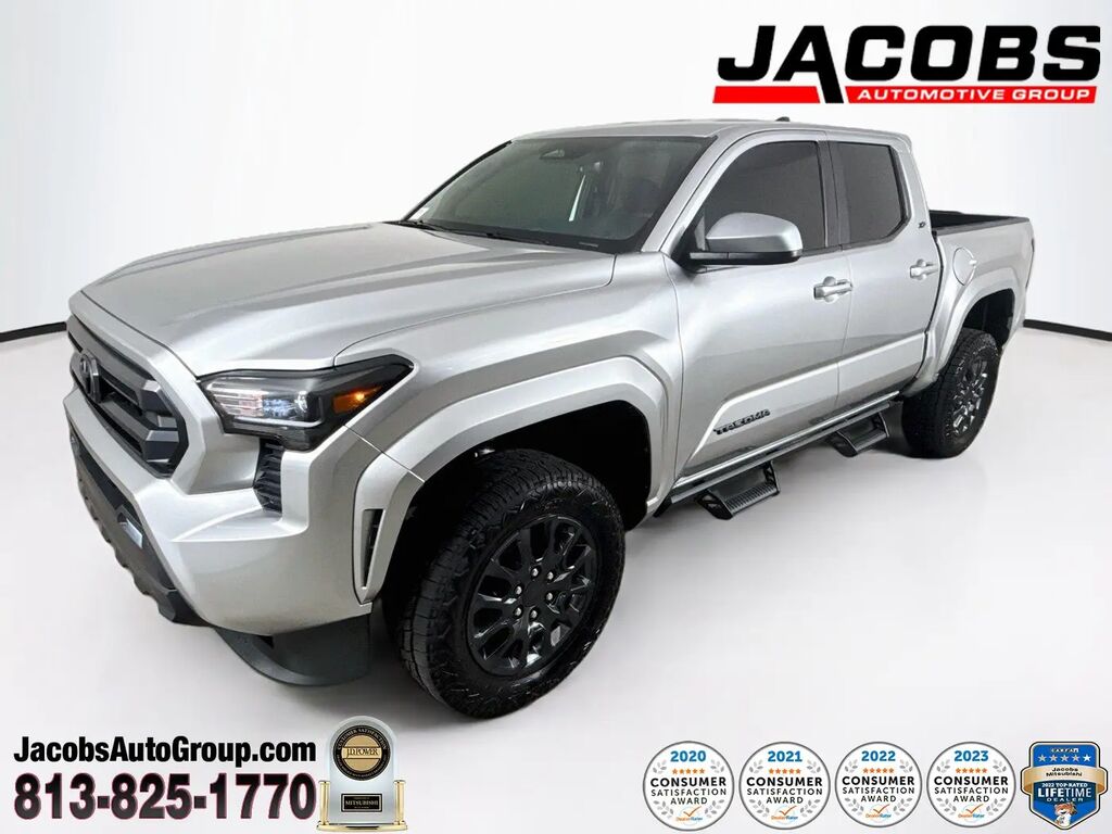 2025 Toyota Tacoma SR5 — photo 1 of 13