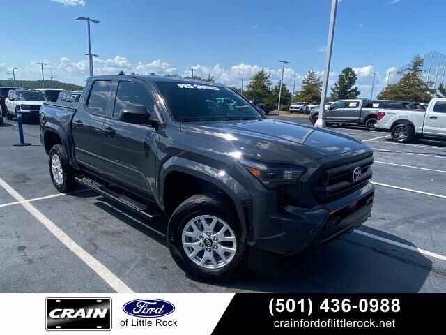 2025 Toyota Tacoma SR — photo 1 of 13