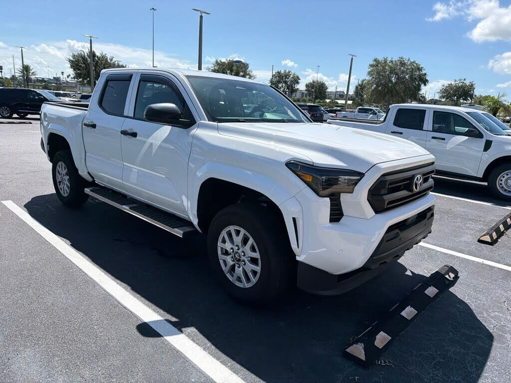2025 Toyota Tacoma SR — photo 1 of 1