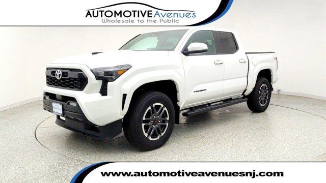 2024 Toyota Tacoma 4WD TRD Sport — photo 1 of 13