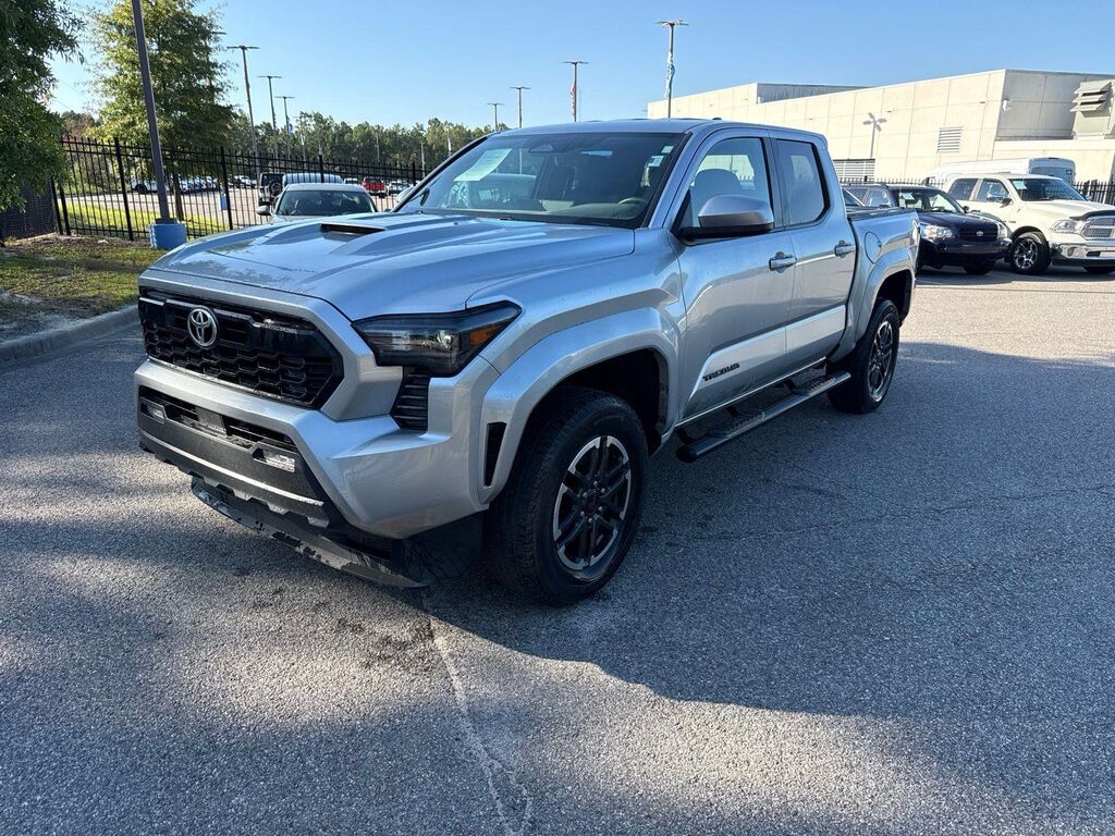 2025 Toyota Tacoma TRD Sport — photo 1 of 7