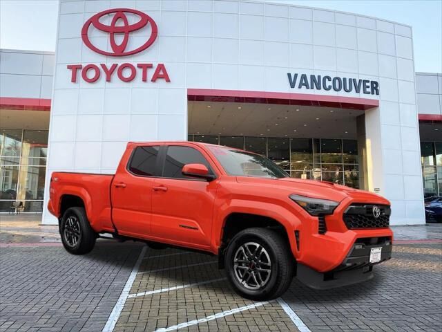 2024 Toyota Tacoma TRD Sport — photo 1 of 13