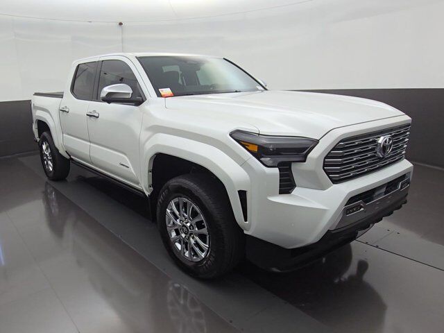 2026 Toyota Tacoma 4WD SR5