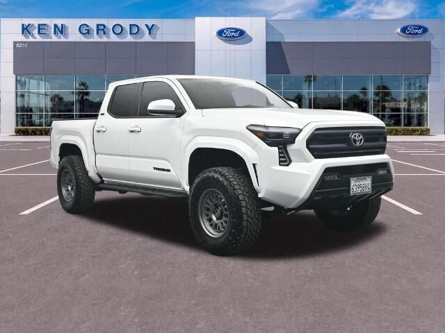 2025 Toyota Tacoma SR5