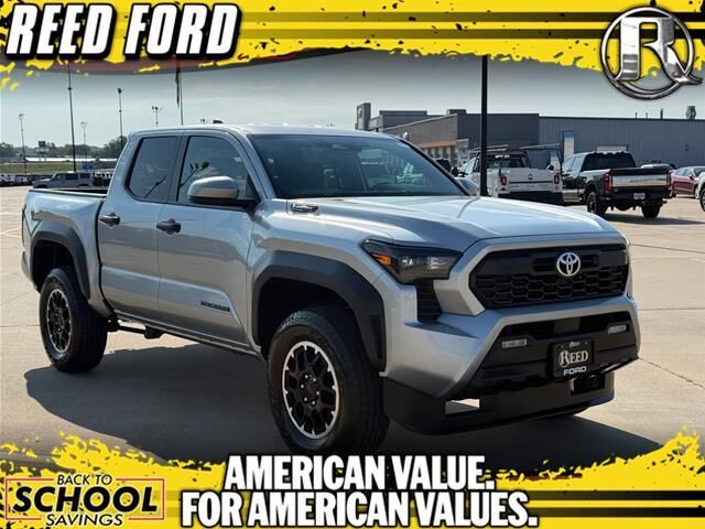 2025 Toyota Tacoma TRD Off-Road HV