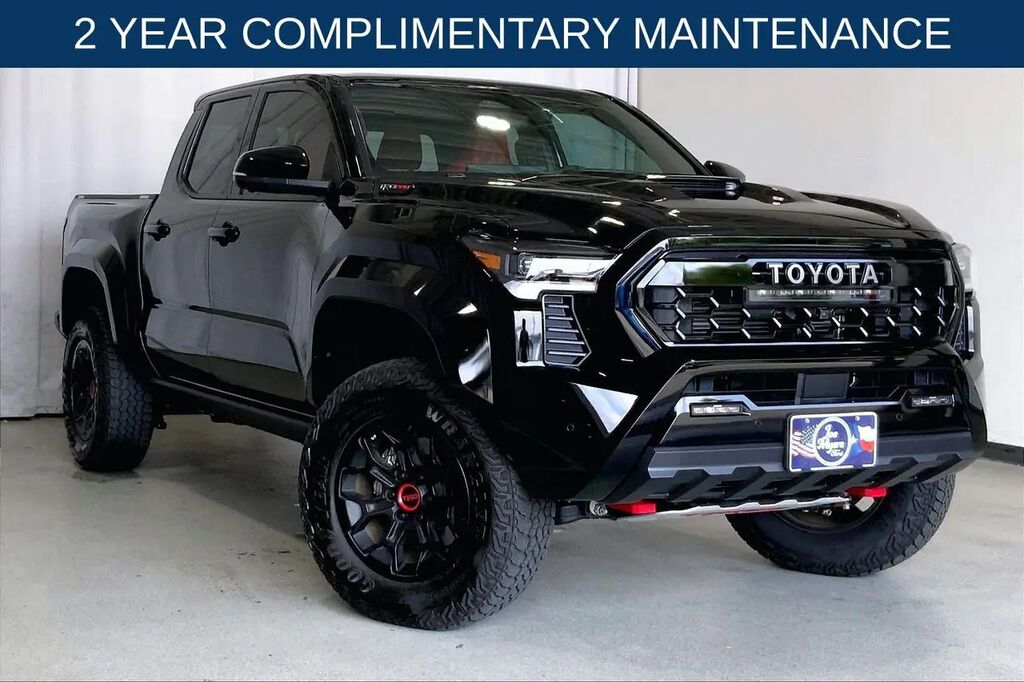 2026 Toyota Tacoma TRD Sport HV — photo 1 of 13