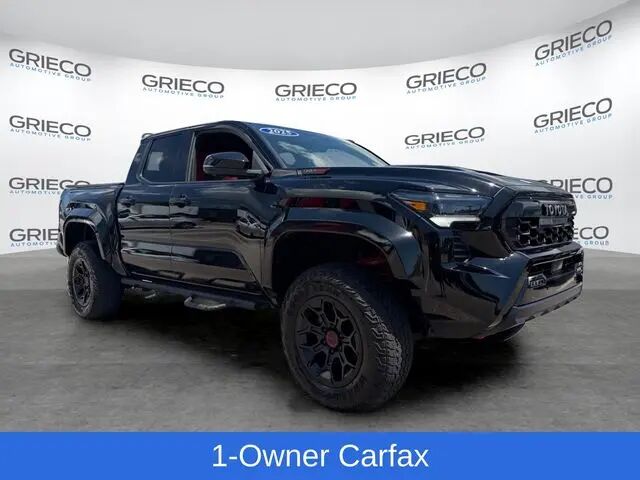 2025 Toyota Tacoma TRD Sport HV