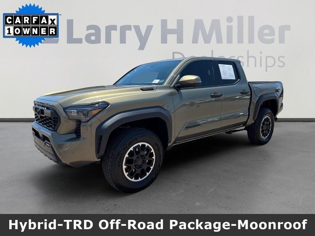 2026 Toyota Tacoma TRD Sport HV — photo 1 of 1