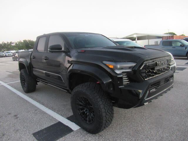 2025 Toyota Tacoma Limited HV
