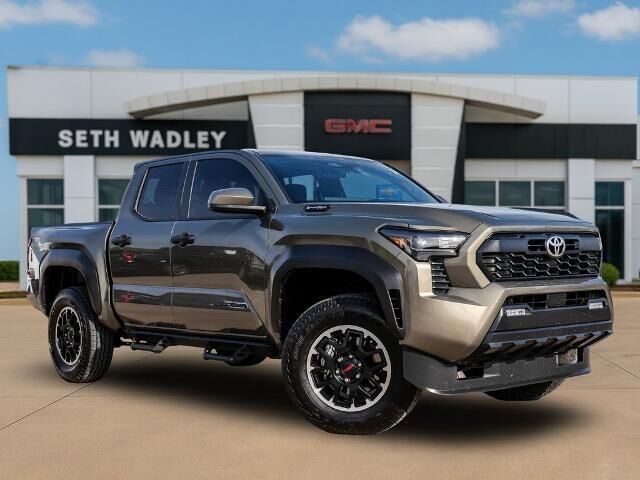 2025 Toyota Tacoma TRD Sport HV