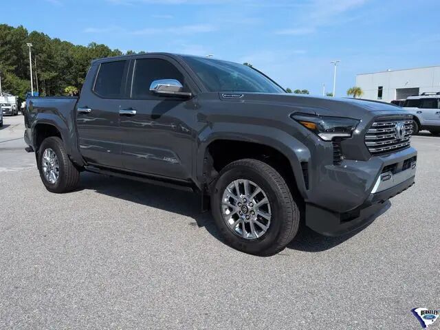 2025 Toyota Tacoma TRD Sport HV