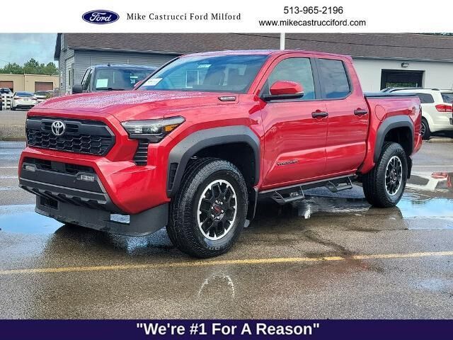 2025 Toyota Tacoma TRD Sport HV