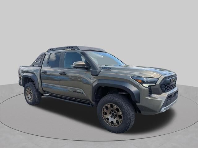 2025 Toyota Tacoma TRD Sport HV