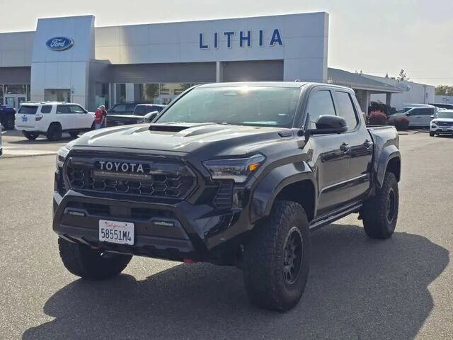 2025 Toyota Tacoma TRD Sport HV