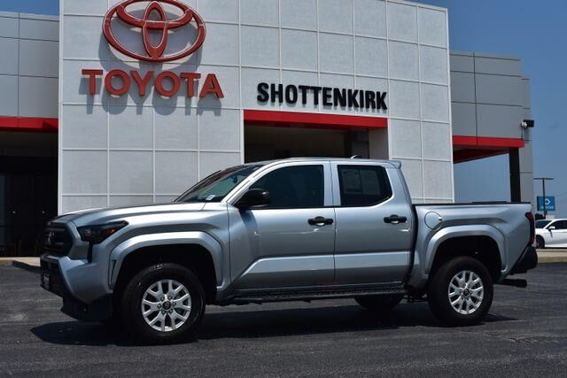 2025 Toyota Tacoma SR