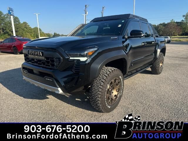 2024 Toyota Tacoma Trailhunter HV