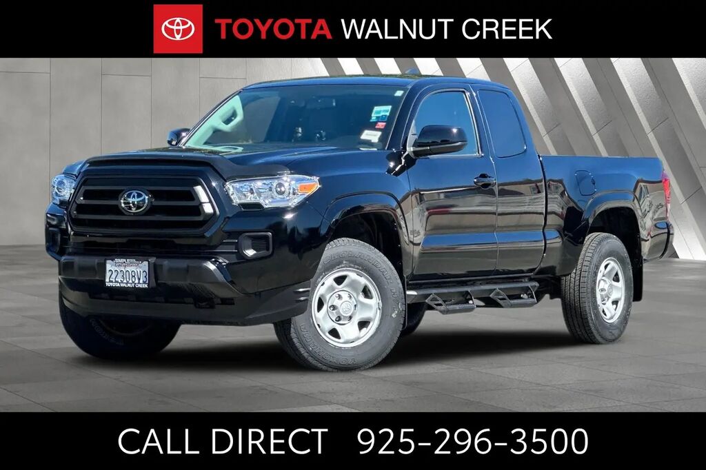 2023 Toyota Tacoma TRD Off-Road — photo 1 of 9
