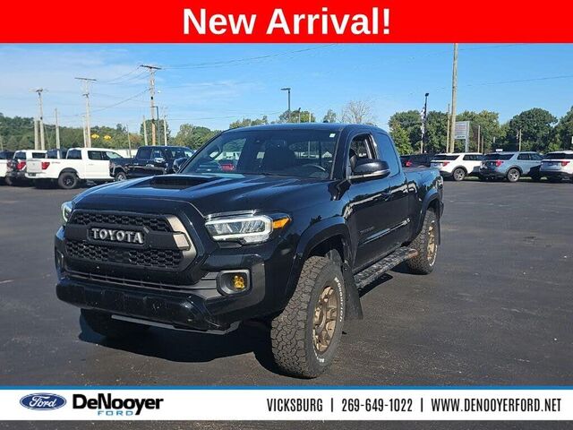 2022 Toyota Tacoma TRD Sport