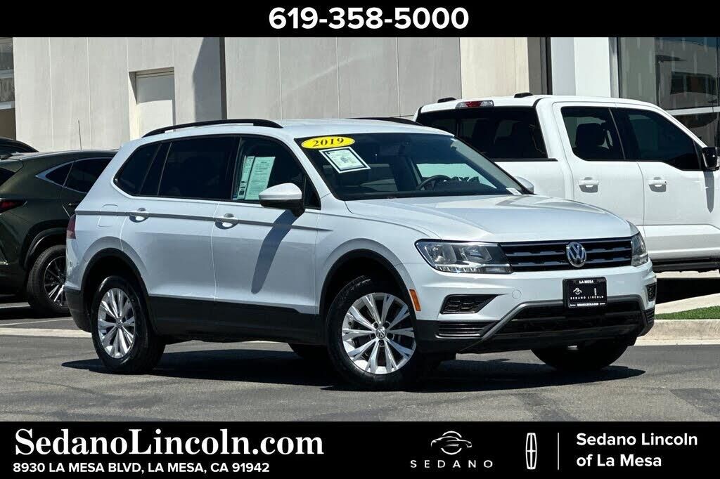 2019 Volkswagen Tiguan S — photo 1 of 1