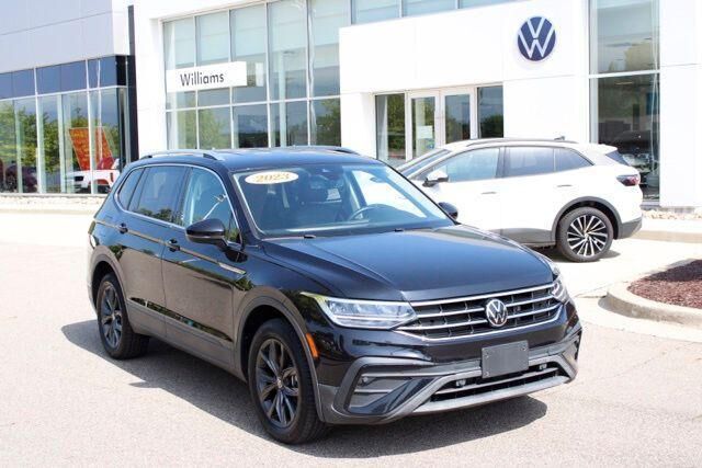 2023 Volkswagen Tiguan SE 4Motion