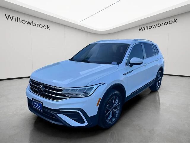 2023 Volkswagen Tiguan SE 4Motion — photo 1 of 13