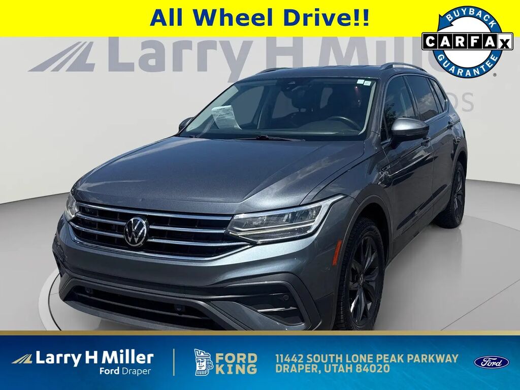 2022 Volkswagen Tiguan SE 4Motion — photo 1 of 13