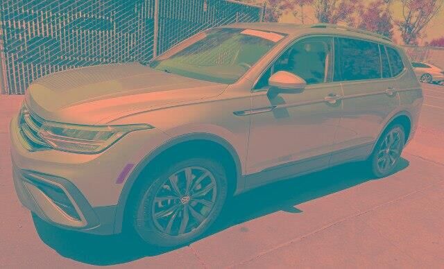 2024 Volkswagen Tiguan Wolfsburg Edition 4Motion — photo 1 of 13