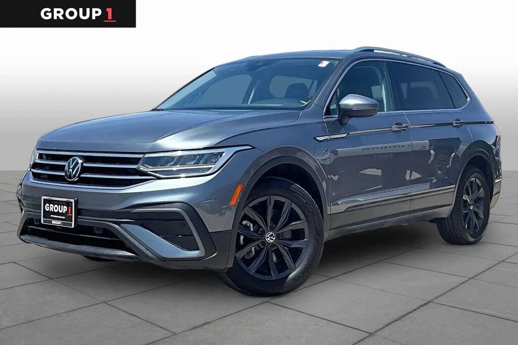 2024 Volkswagen Tiguan Wolfsburg Edition 4Motion — photo 1 of 12