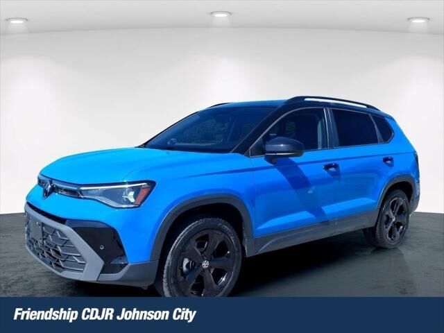 2025 Volkswagen Taos SE Black 4Motion