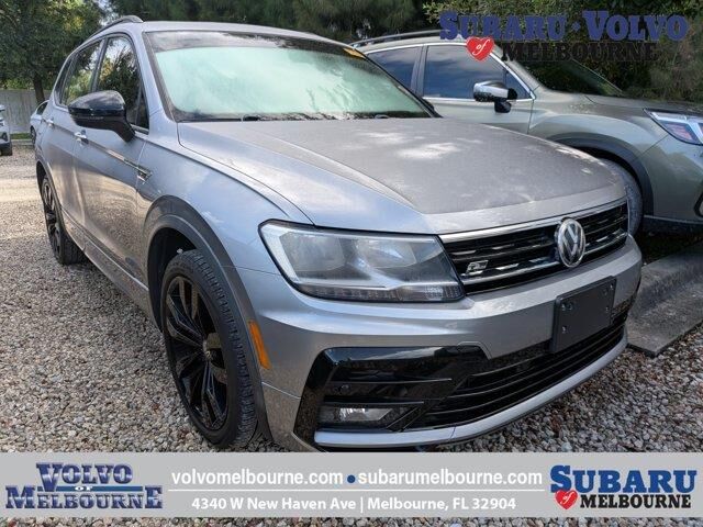2021 Volkswagen Tiguan SE R-Line Black — photo 1 of 5